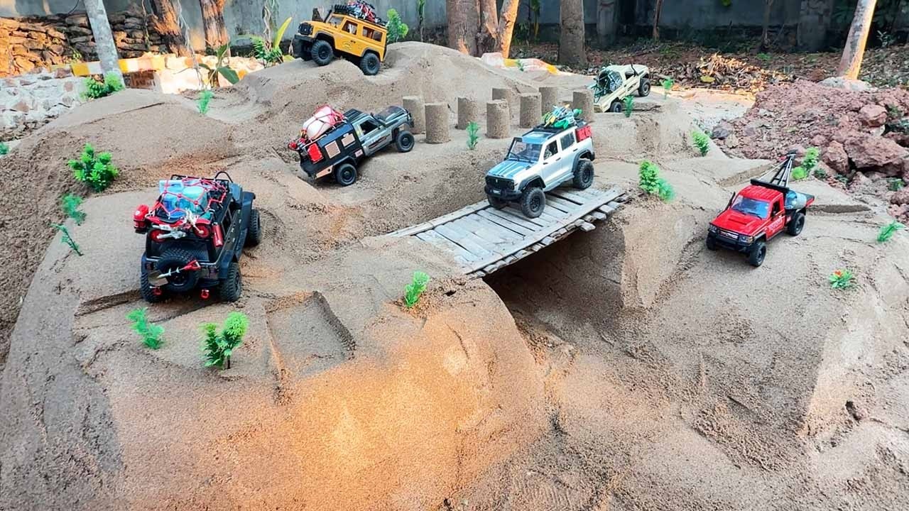 Tiny RC Cars vs Extreme Sand Mountain Obstacle Course |  Defender Tank 300 MN128 Jeep Rubicon