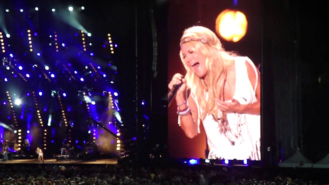 Carrie Underwood - Paradise City - CMA Music Fest 2013