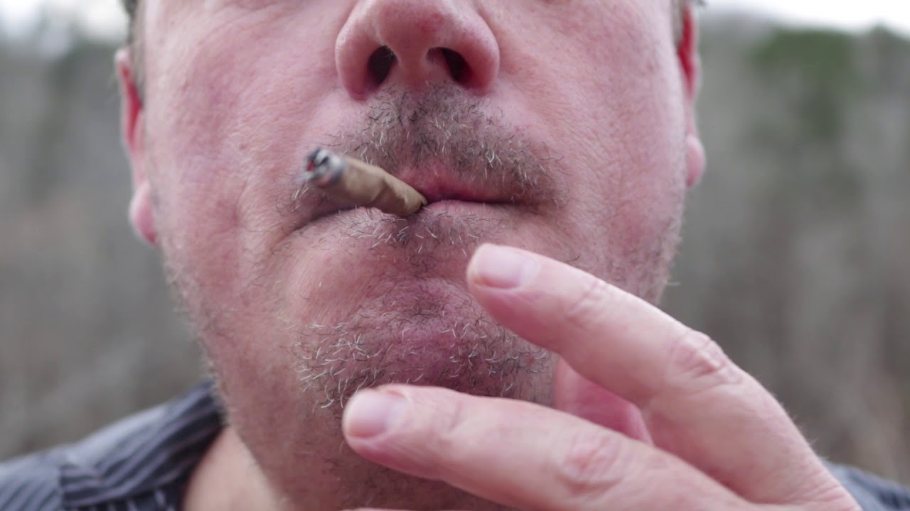 Rolling On The River (Nature Smokeout on a beautiful river down South)