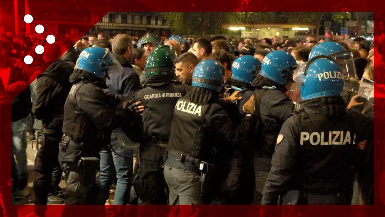 Milan-Napoli, i tifosi fremono per entrare: contatti con la polizia schierata davanti al varco 14