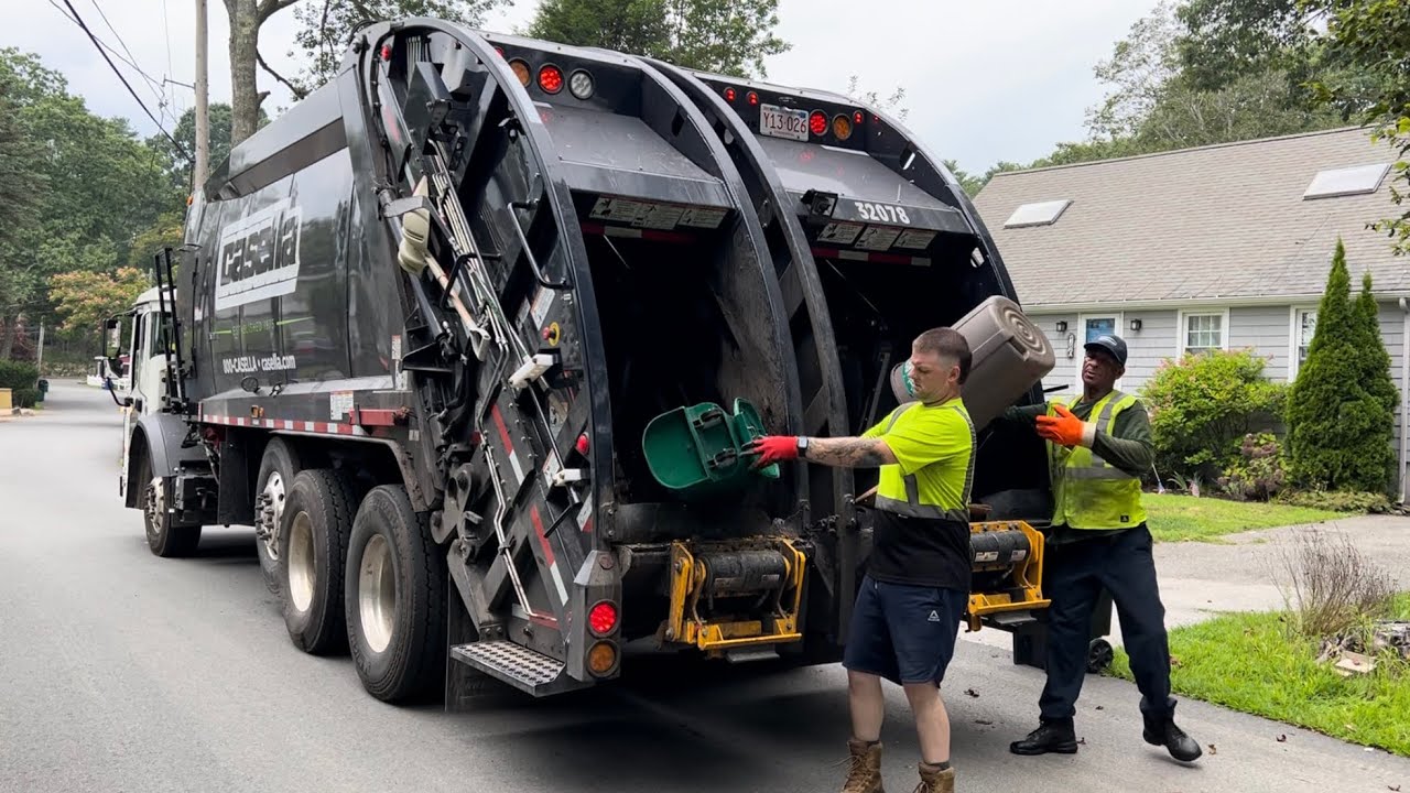 Casella&rsquo;s Brand New Split Body Murdering Compost And Recycling