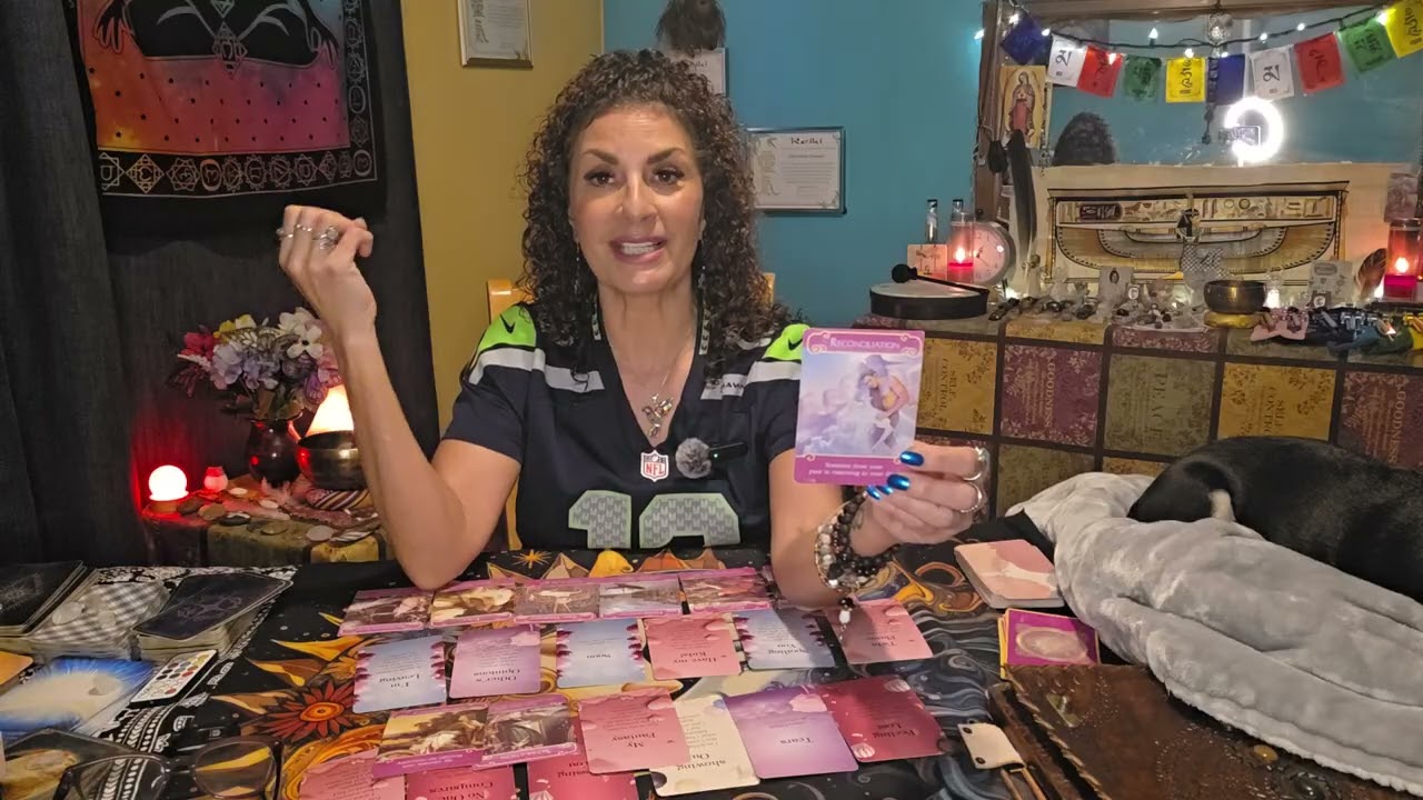 UR TWIN FLAME IS PREPARING 4 UR UNION. THEY R STACKING THERE MONEY SO THEY CAN SPOIL U! VERY SOON 💕🔥