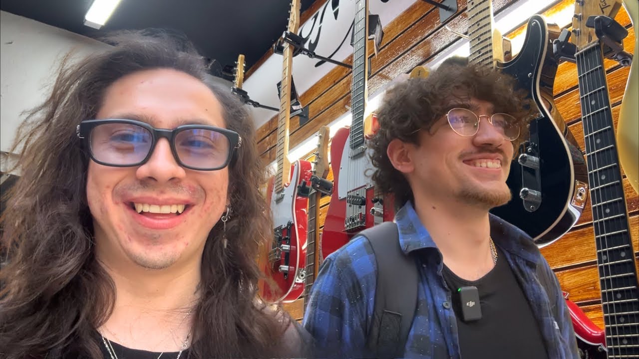 Comprar guitarras en México ¿vale la pena? (calle Bolivar) | Con Mike Gezel