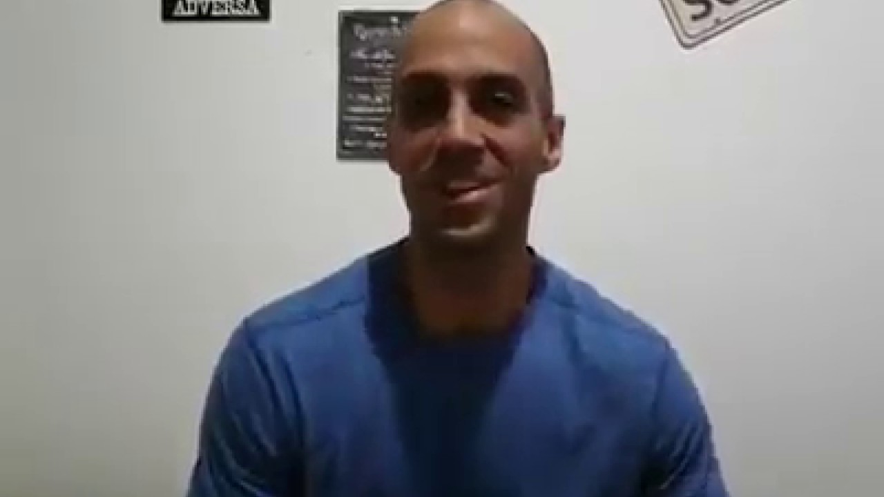 Abadá-capoeira  2017-professor perninha-musica nova-amizade rima com verdade
