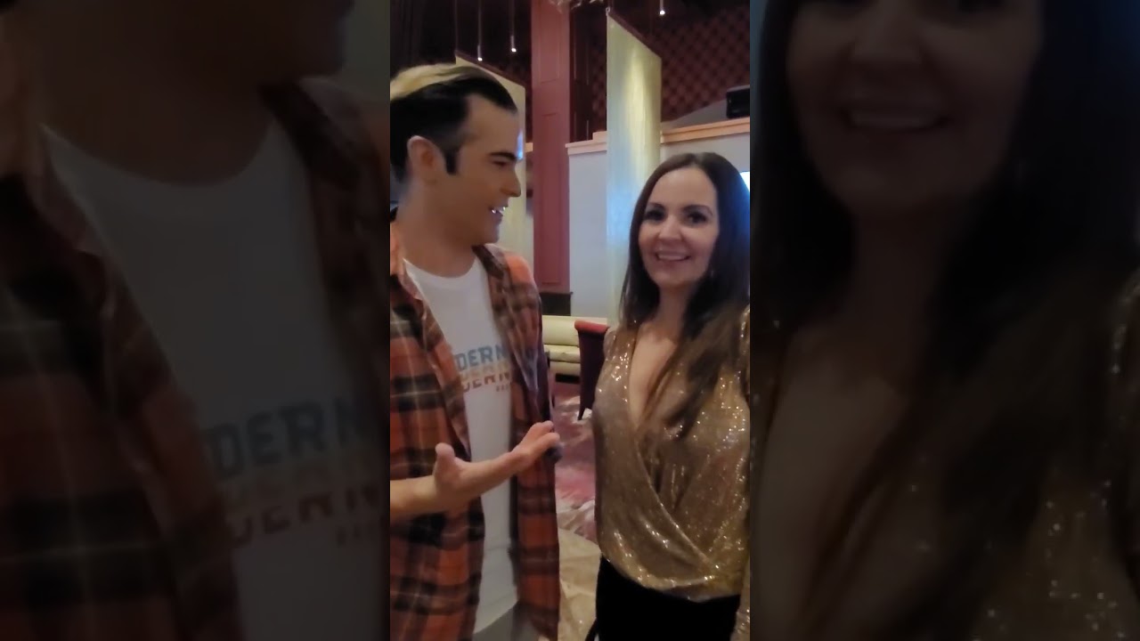 Daniel Durston is Elvis! Back in the Building! #lasvegas #shorts #elvispresley #lasvegaslife #bb24
