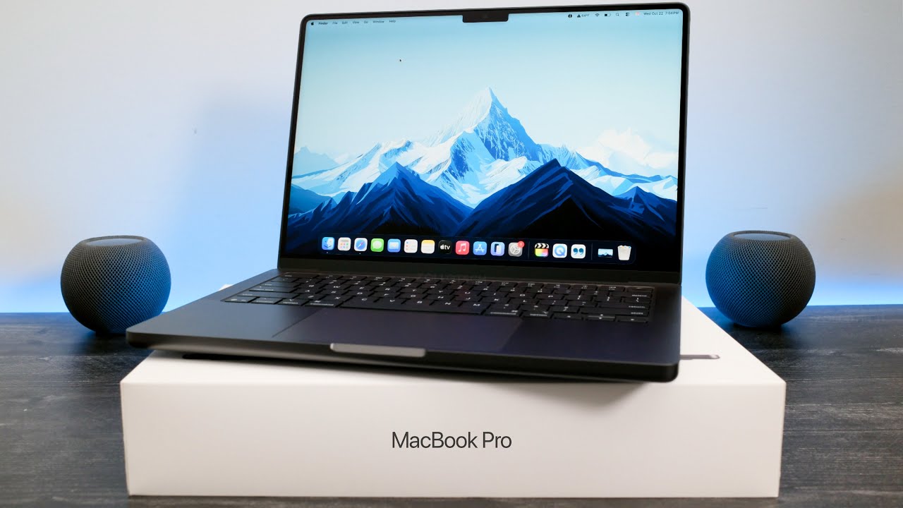 M5 MacBook Pro - Unboxing, Setup, M4 Comparison & Review