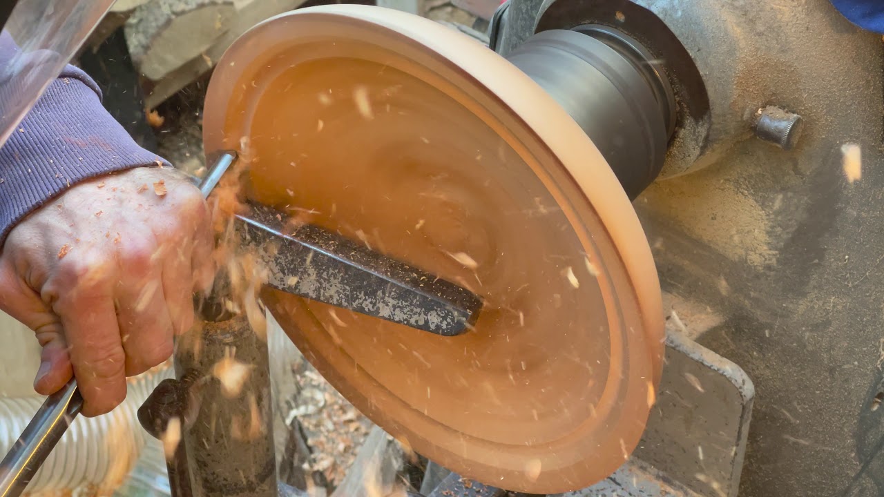Woodturning Cornish Yew Bowl - actual speed all cuts, union graduate Henry Taylor Chisels real-time