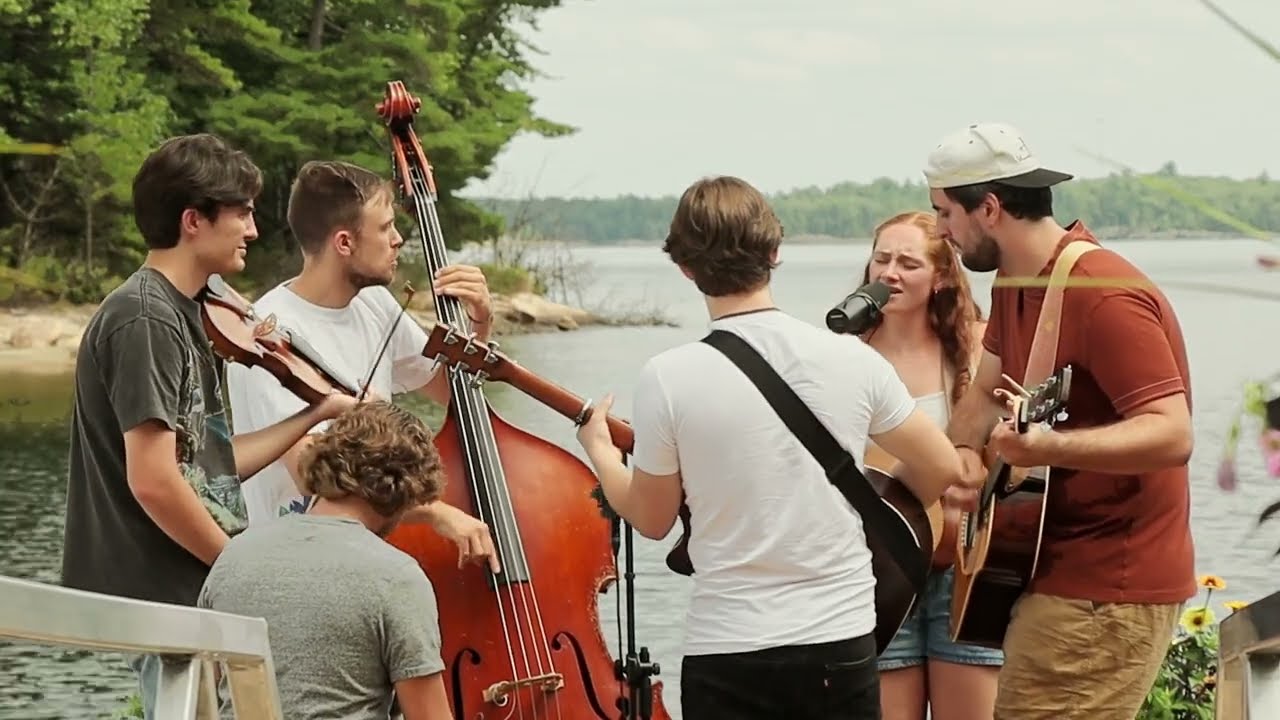 Leah Holtom - Virginia May (Gregory Alan Isakov Cover) Live From The Dock