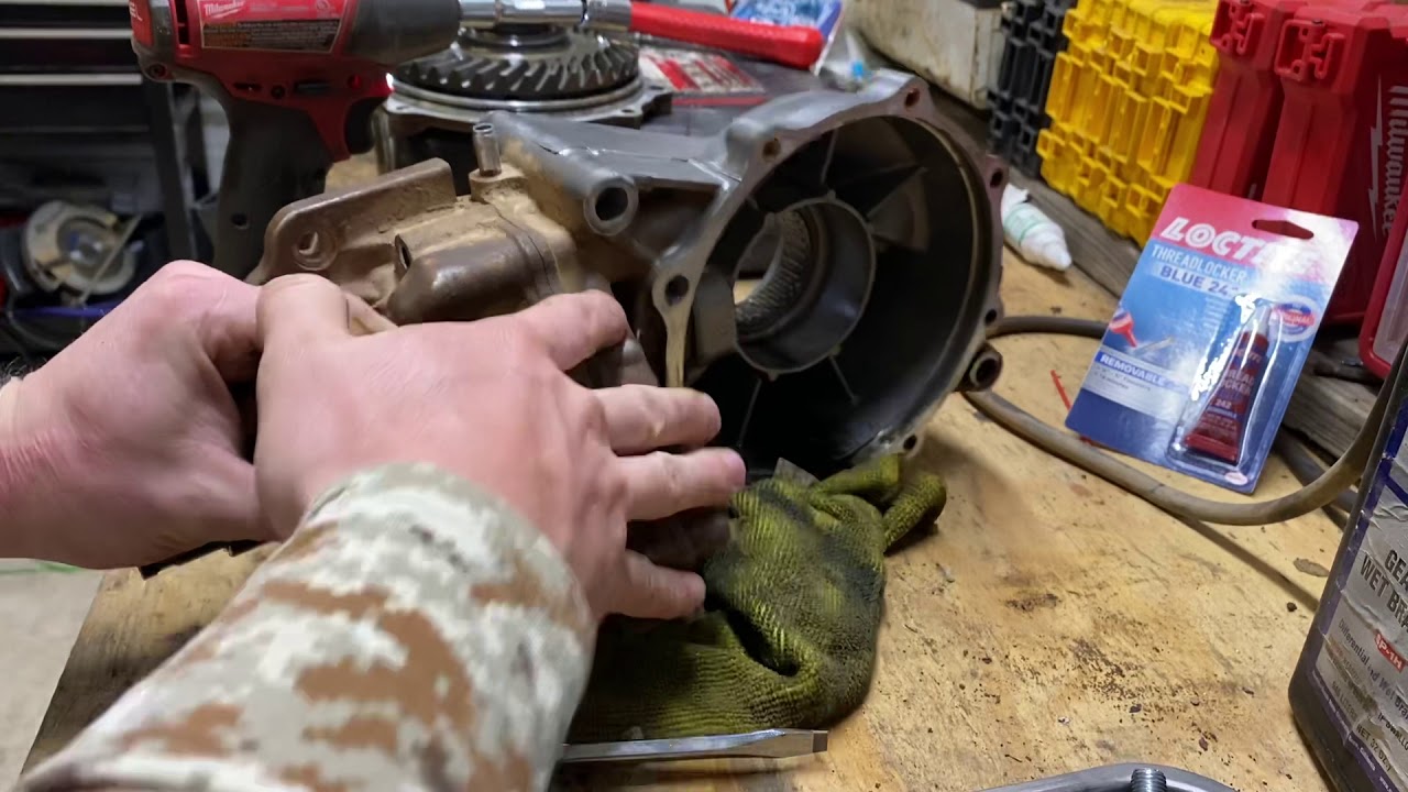 Suzuki kingquad 750 rear differential tear down