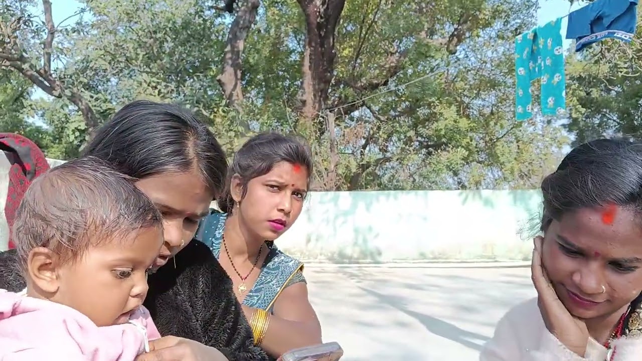 जिला अमेठी से हम लोगों से आई मिलने