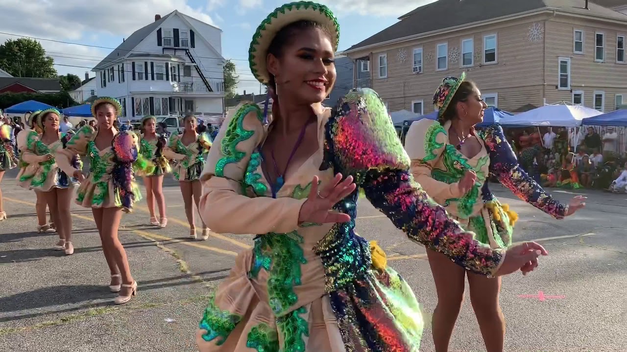 Fraternidad Folclórica Boliviana en la Iglesia Bartolomé 2019