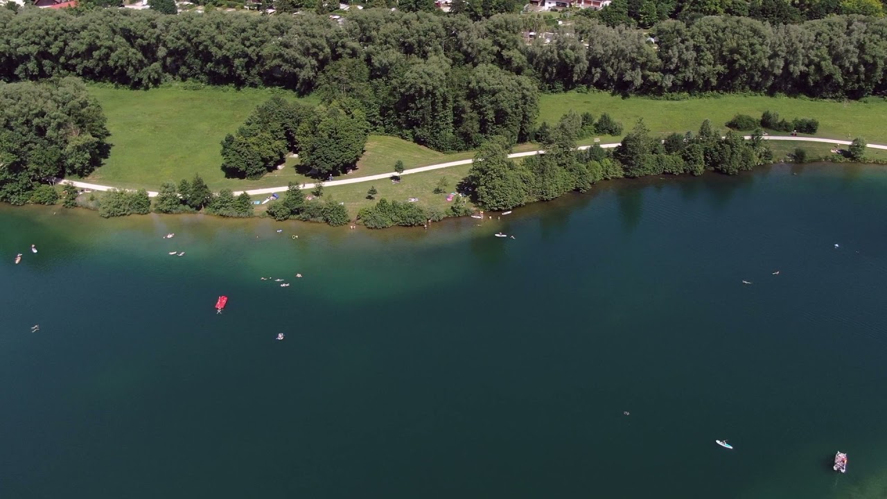 Pfraundorfersee mitt Erholungszentrum Kratzmühle