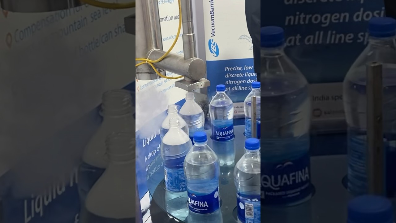Water bottle process final step , drinking water #manufacturing #machine #tradefair2023 #2lakh #☝🏻