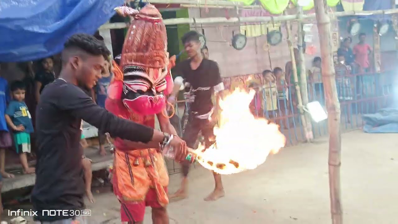 ମା ବନଦୁର୍ଗା ରାମନାଟ୍ୟ 🌹 ରଂଜିତ ଭାଇଙ୍କର ଦମଦାର ଲଙ୍କା ପୋଡି ଦେଖି ଦର୍ଶକ ଛାନିଆ 🤔🤔#hanuman #lankapodi #video