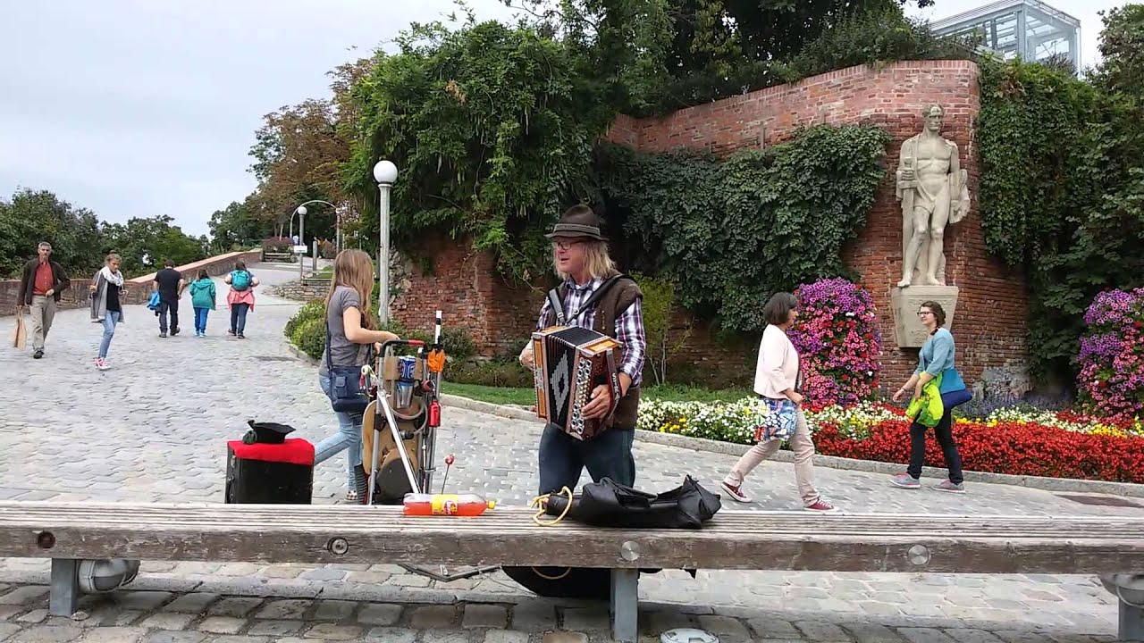 Steirer Musi am Schlossberg in Graz 8