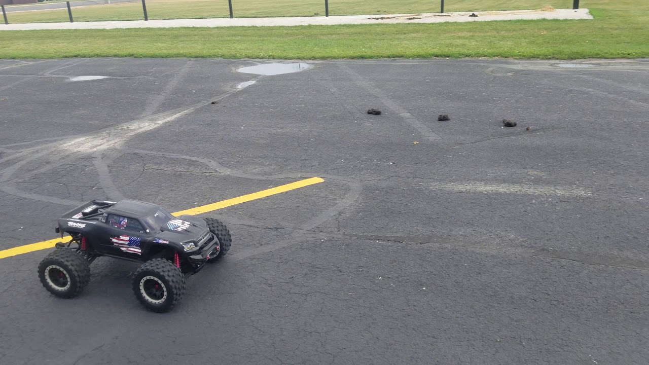 Traxxas Xmaxx 8s speed check Hobbywing max5, 800 KV Castle 2028 motor, 30/35 mod 1.5 gears