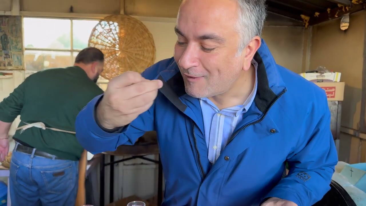 Bassam Welcomed Me To #RawLiver, One of My Favorite #Saj #Manakish. (Snack Al Kharbe)