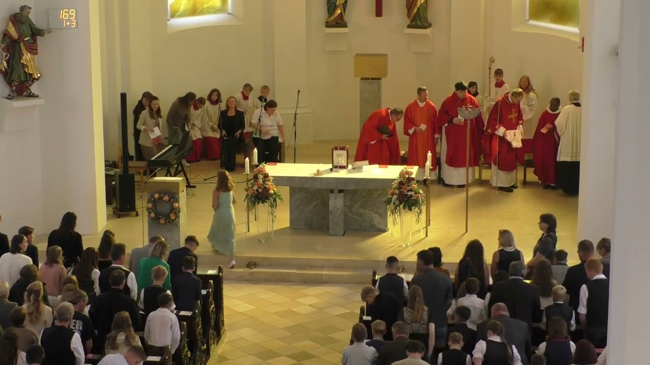 Firmung 2025 aus der Pfarrkirche Ergoldsbach
