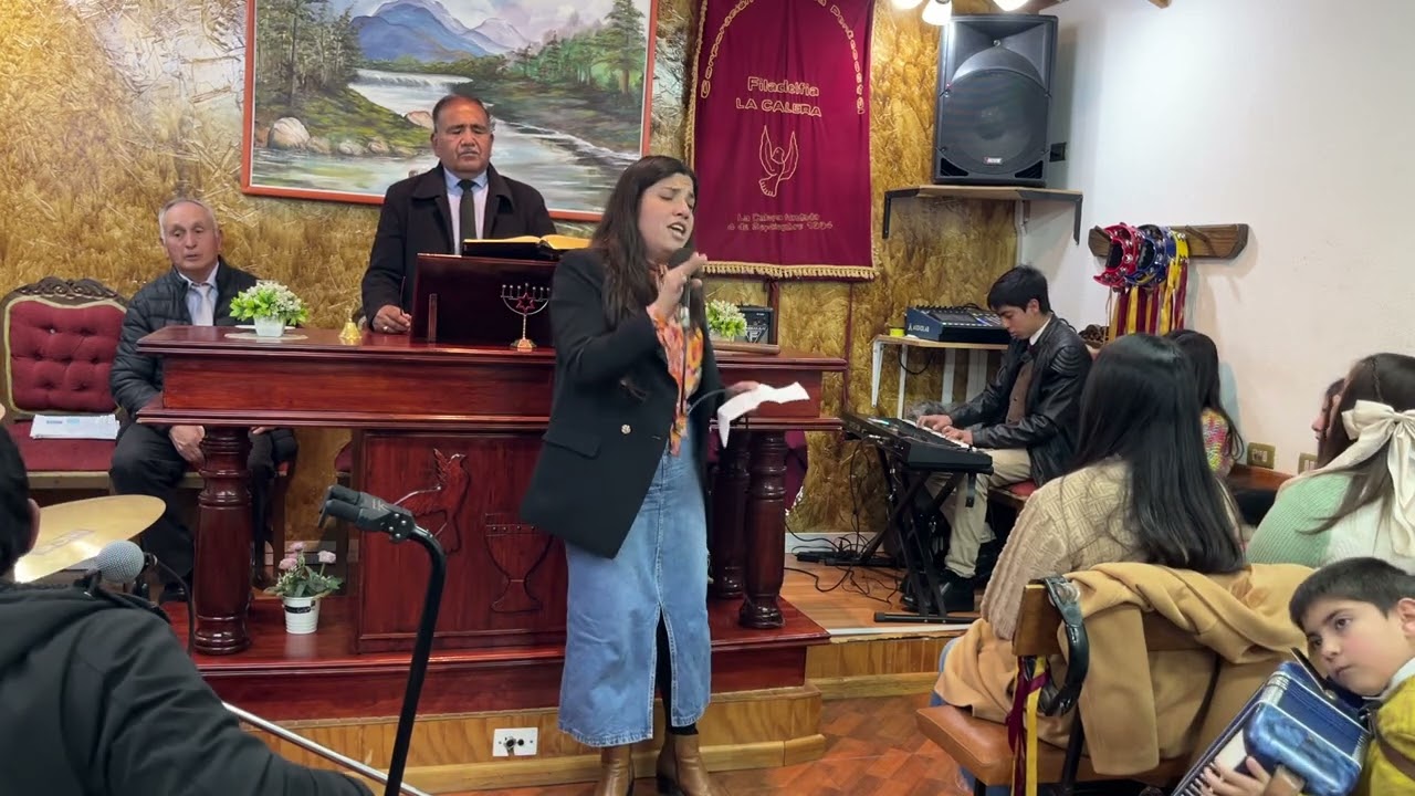 Oportunidad de canto a nuestro Dios con mi hijo Crist&oacute;bal Lara y su madre en nuestra amada Iglesia. 