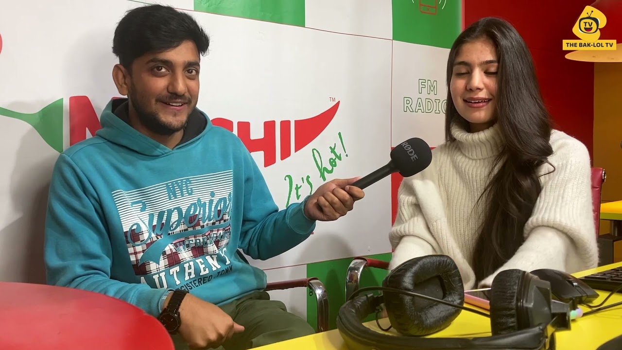 Main Single hoon, Aap try maar sakte ho but hoga kuch nahi : Mirchi Simran😝
