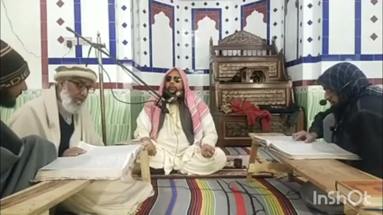 قاری محمد اکبرصحیح بخاری پڑھاتے ہوئے مولانا شریف الہ آبادی کا تذکرہ کر دیا اور انہیں ڈھیروں دعائیں