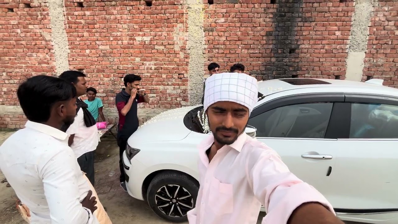 Vikash travelling 🙏🏻🙏🏻￼ Channel subscribe kar do bhai aur Karva bhejo please 🙏🙏🙏