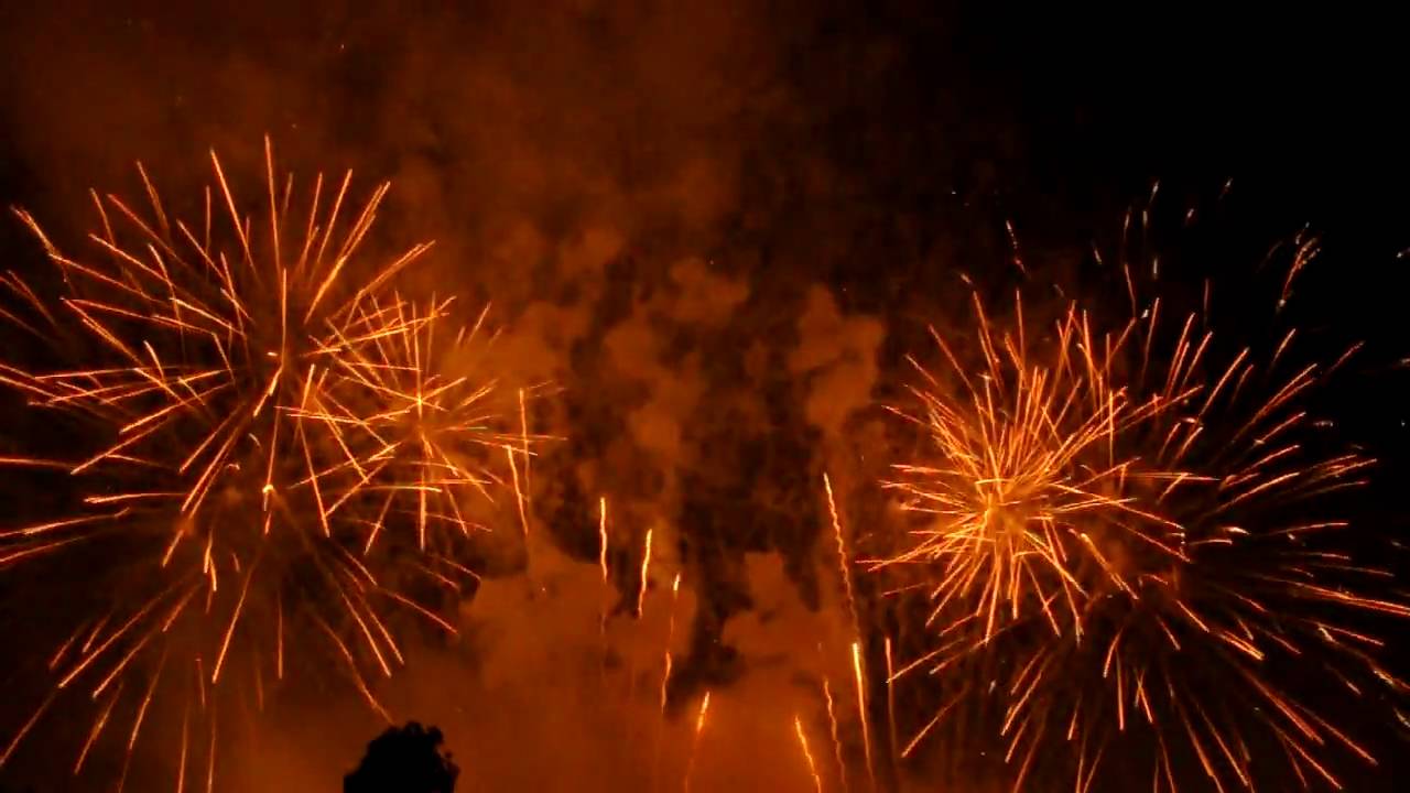 Fallas de Valencia 2010 - Nit de Foc - Vincente Caballer - Part 1