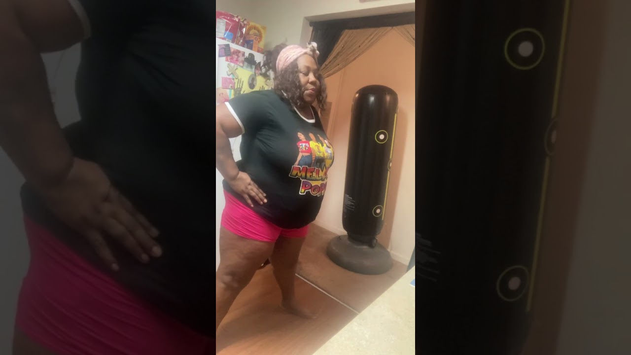 JUMPING JACKS  & SQUATS ON DAY 18 💪🏾#workoutvideo#selfchallenge#vomvibes#2024🌈