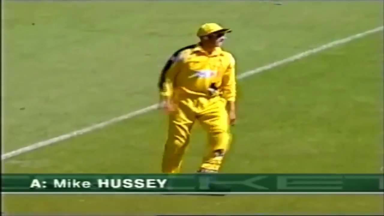 Mike Hussey Amazing Flying Catch