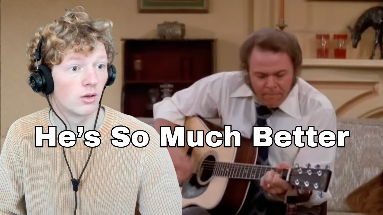 Roy Clark Doesn't SUCK on Guitar