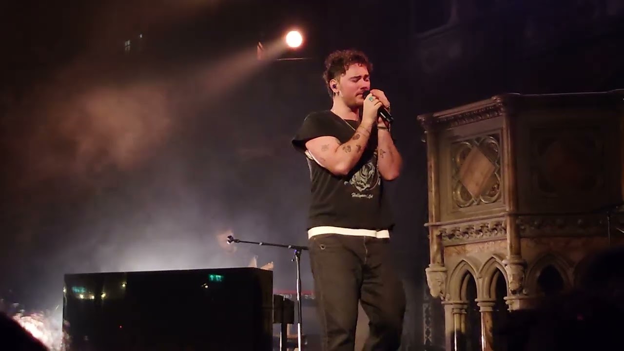 Cian Ducrot - Mama - live, Union Chapel, London 19 Feb 2024