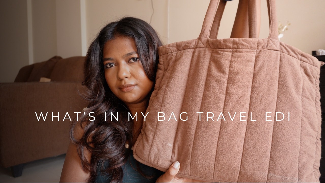 *Finally* What's In My Bag? Travel Edition | A Lil Chaotic |