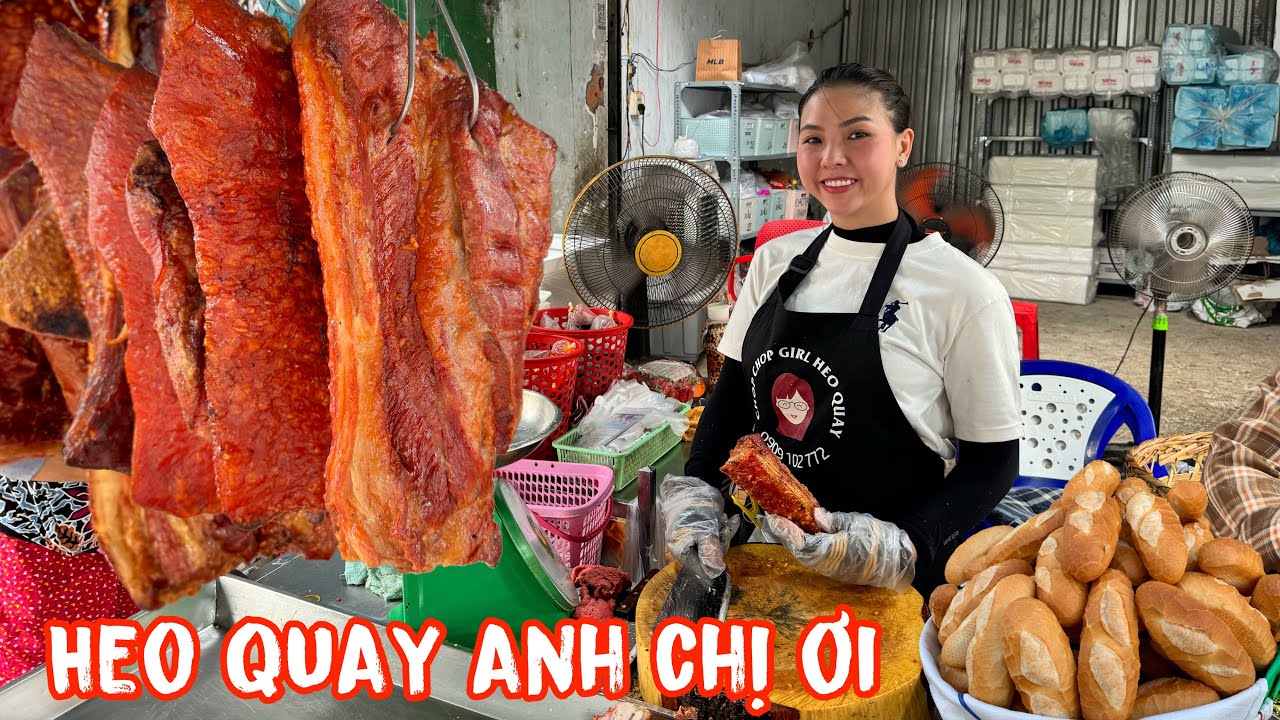 🟢Bất ngờ khách ập tới LYLY chặt heo quay lia lịa như chớp
