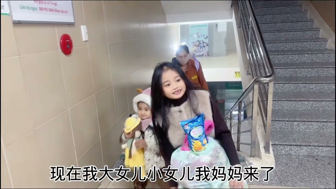 看到大家问我妈会不会帮我，今天特意分享这些日常，我妈不是什么都没做，能做的她都默默在做，有这样的妈妈我真的很满足，我从来不会要求她什么，毕竟她把我们养大成人就够辛苦了，现在的每一份付出，全都是她的心意