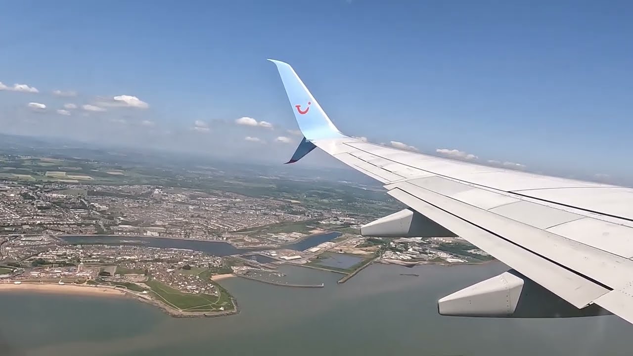 CARDIFF AIRPORT | Tui flight TOM6592 from Cardiff Airport to Zakynthos International Airport.
