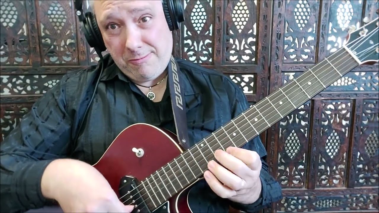 Francesco Buzzurro plays Moment's notice (John Coltrane)