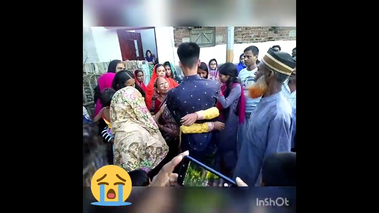 বিদায় নেওয়ার পালা।পরিবারকে ছেড়ে যাওয়া খুব কষ্টের।😭😢😭