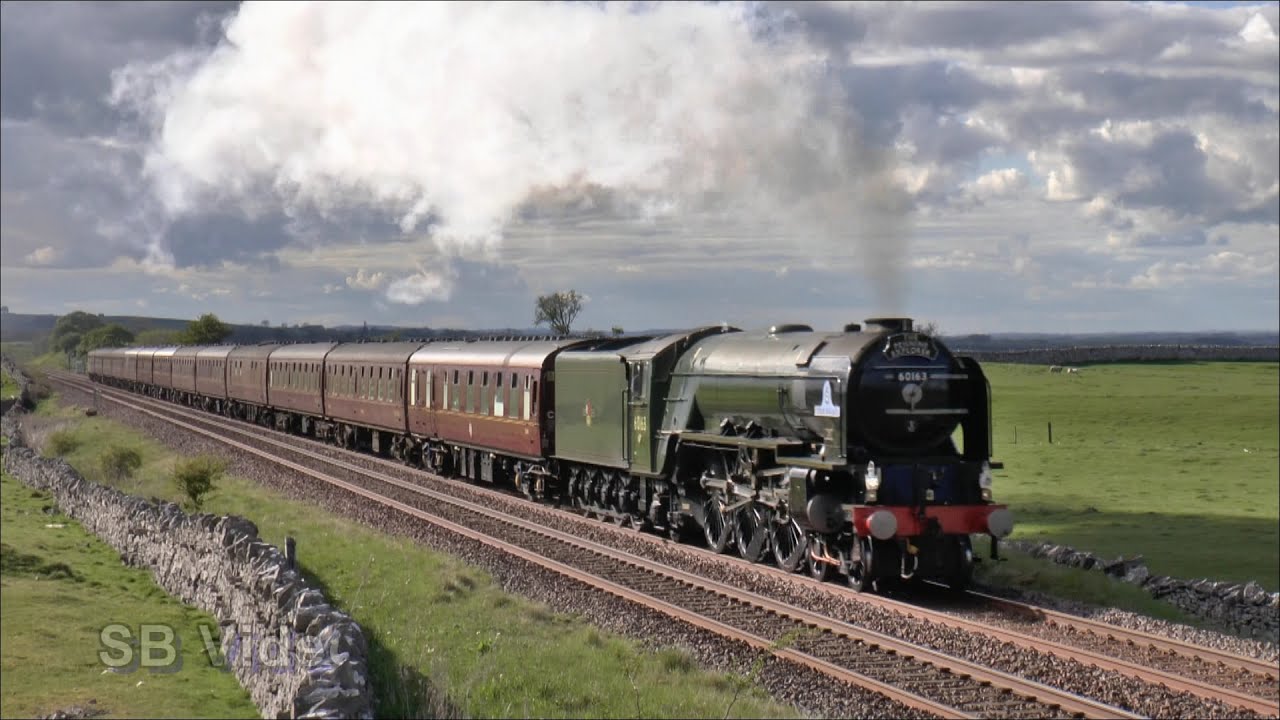 Sun shines for A1 60163 Tornado 'The Pennine Explorer' 22nd May 2021