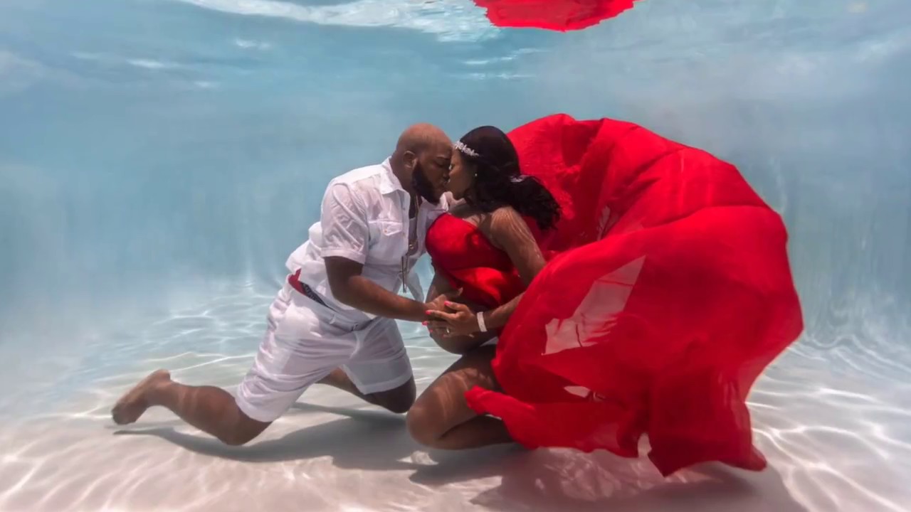 Catherine and Vladimir Underwater Underwater Maternity Photo Session