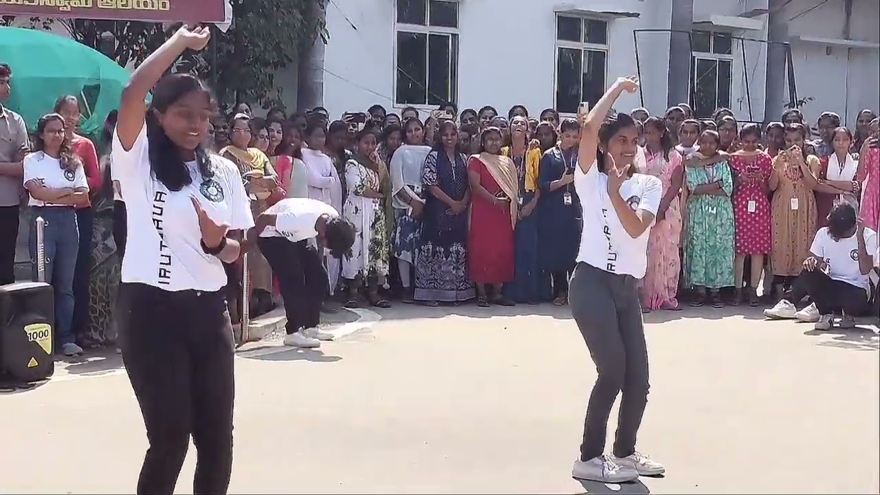Triustav✅ Flashmob in CREC College, koncham delay ayyindi 😅💯🔥#status ,#flashmob ,#college ,#btech