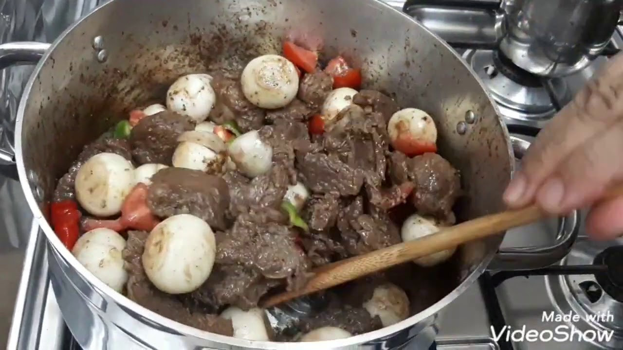 طريقة عمل طاجن اللحمة بالبصل القاورمة  (مطبخ هند محمود )