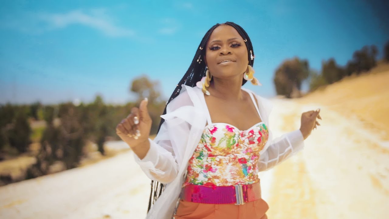 Sekumnandi Music Video - Mpumi Mzobe feat. DJ SK