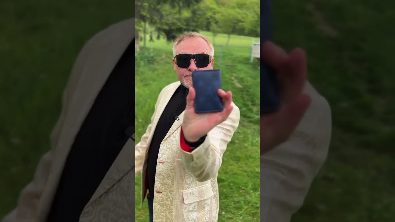 Poslanec verzus bača 🐂😂Poslanec si mysl&iacute;, že s poslaneck&yacute;m preukazom m&ocirc;že &iacute;sť kamkoľvek. 😁 #2025