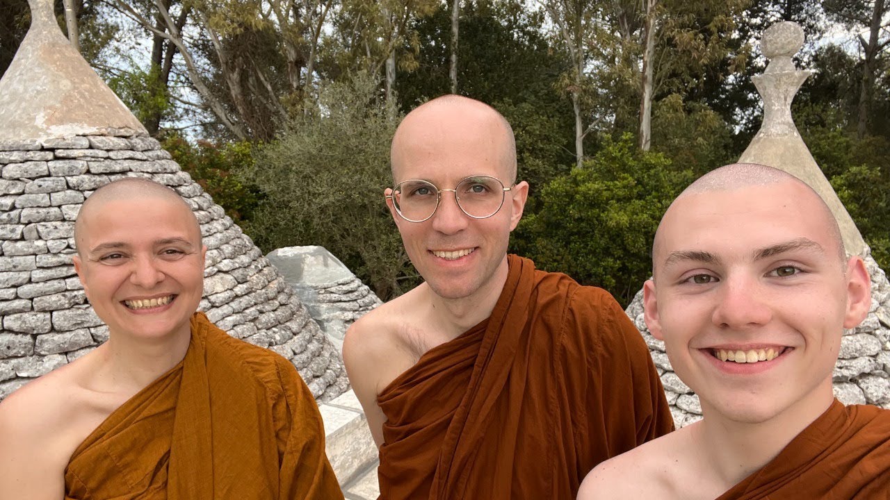 Monk Chat with Empty Cloud Monastics