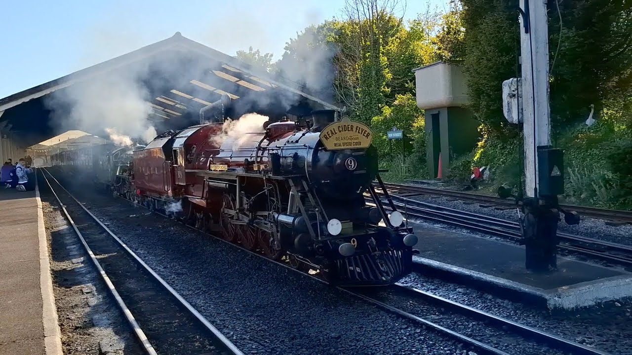 "Winston Churchill" und "Green Goddess" stürmen durch New Romney! RH&DR Steam Gala 2025