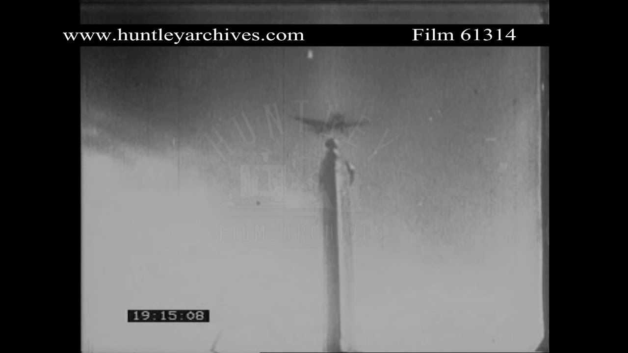 Luftwaffe Attacks Britain, 1940.  Archive film 61314