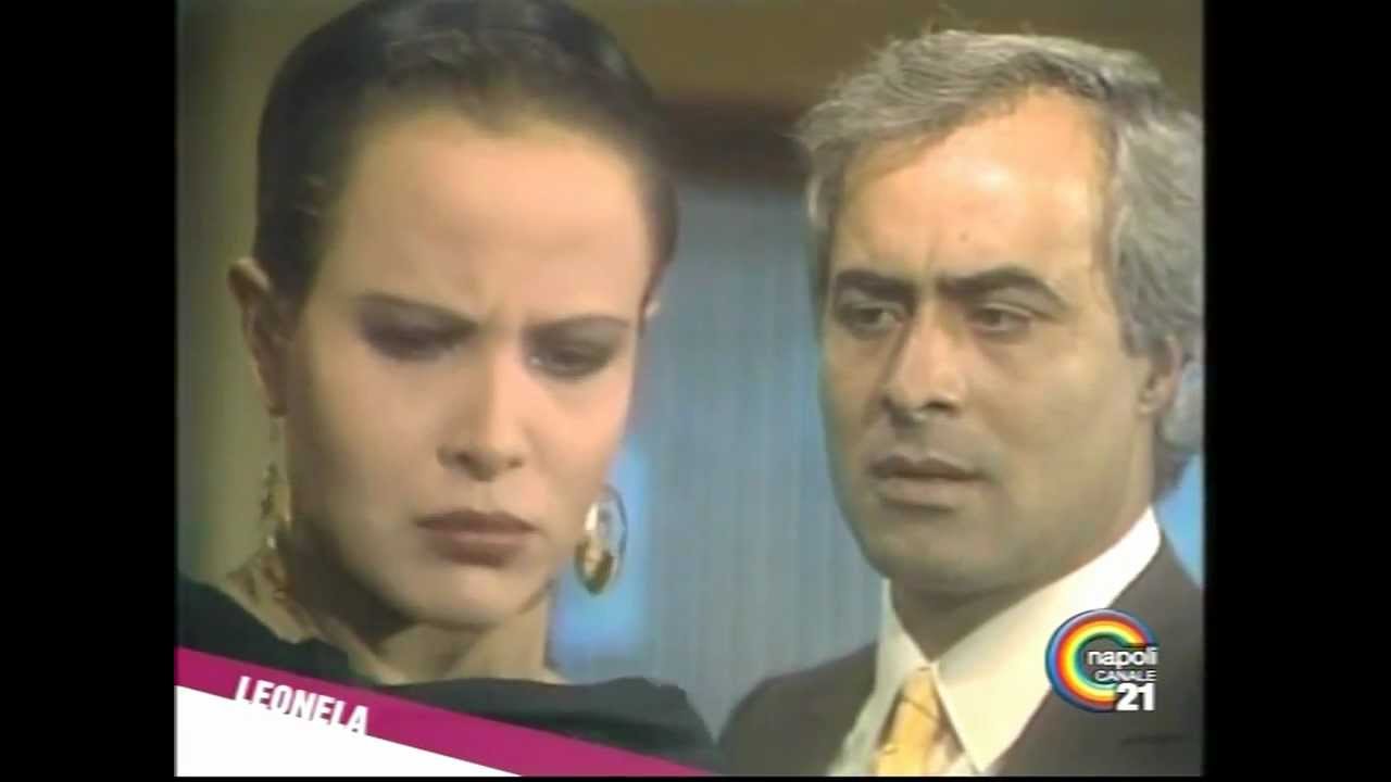 Leonela (1984) - primo bacio Pedro Luis-Leonela HQ
