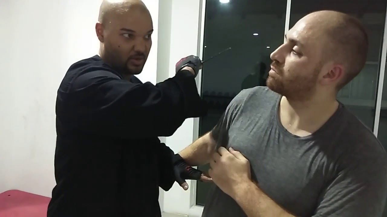 Ruthless Silat Blinding Techniques for Knife Fighting (Harimau)