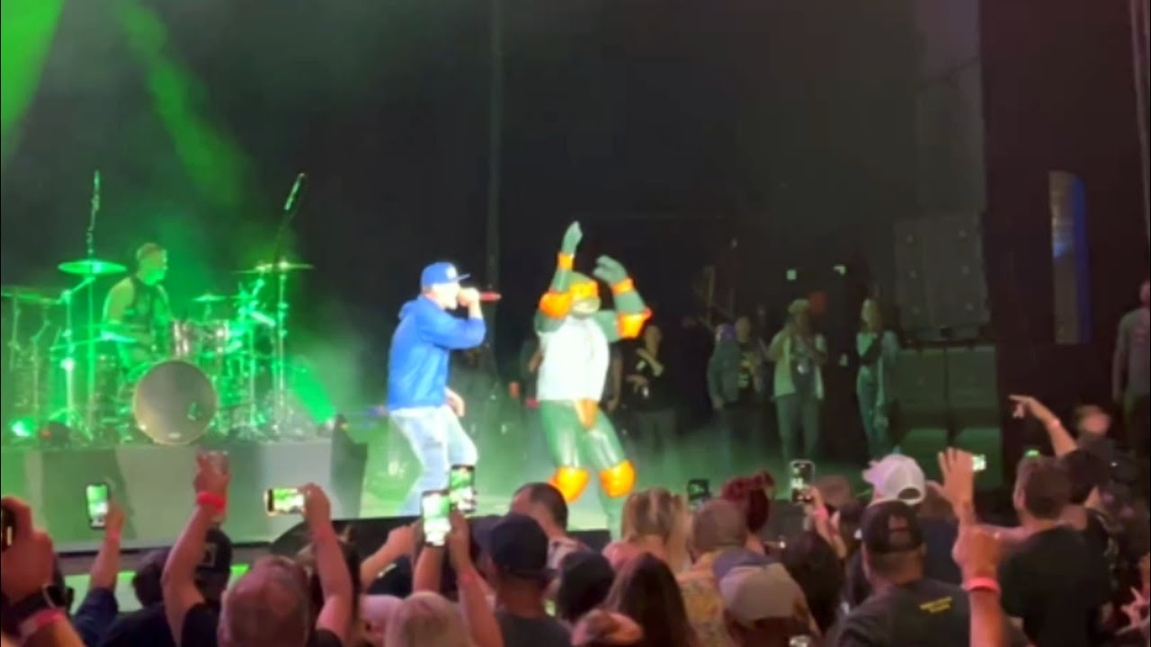 Vanilla Ice - Ninja Rap 2 [Live] in 4K (2022) - Fiddler's Green Amphitheatre