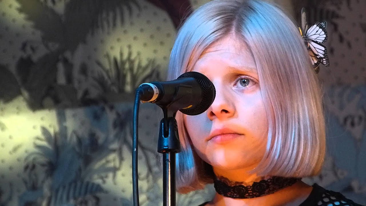 Aurora - Runaway live the Deaf Institute, Manchester 01-02-16